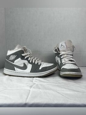 Air Jordan women’s mid wolf grey aluminum sneaker shoes size 7.5